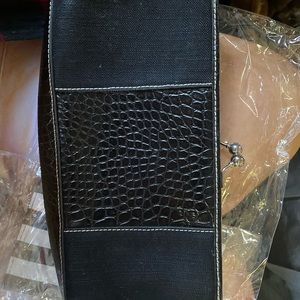 Tommy Hilfiger clutch